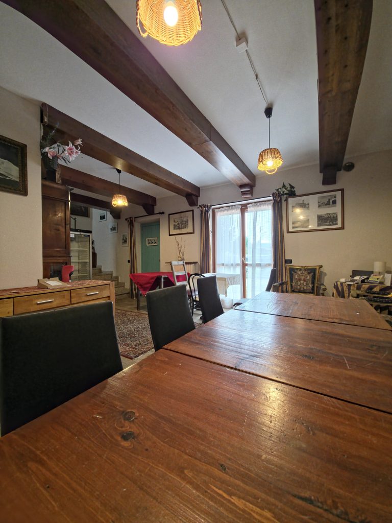 Interno accogliente con travi a vista del nostro b&b